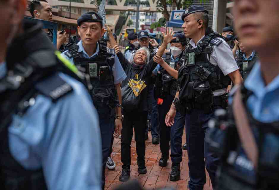 La mobilitazione anti Hong Kong: arresti e censure per il ricordo di piazza Tiananmen