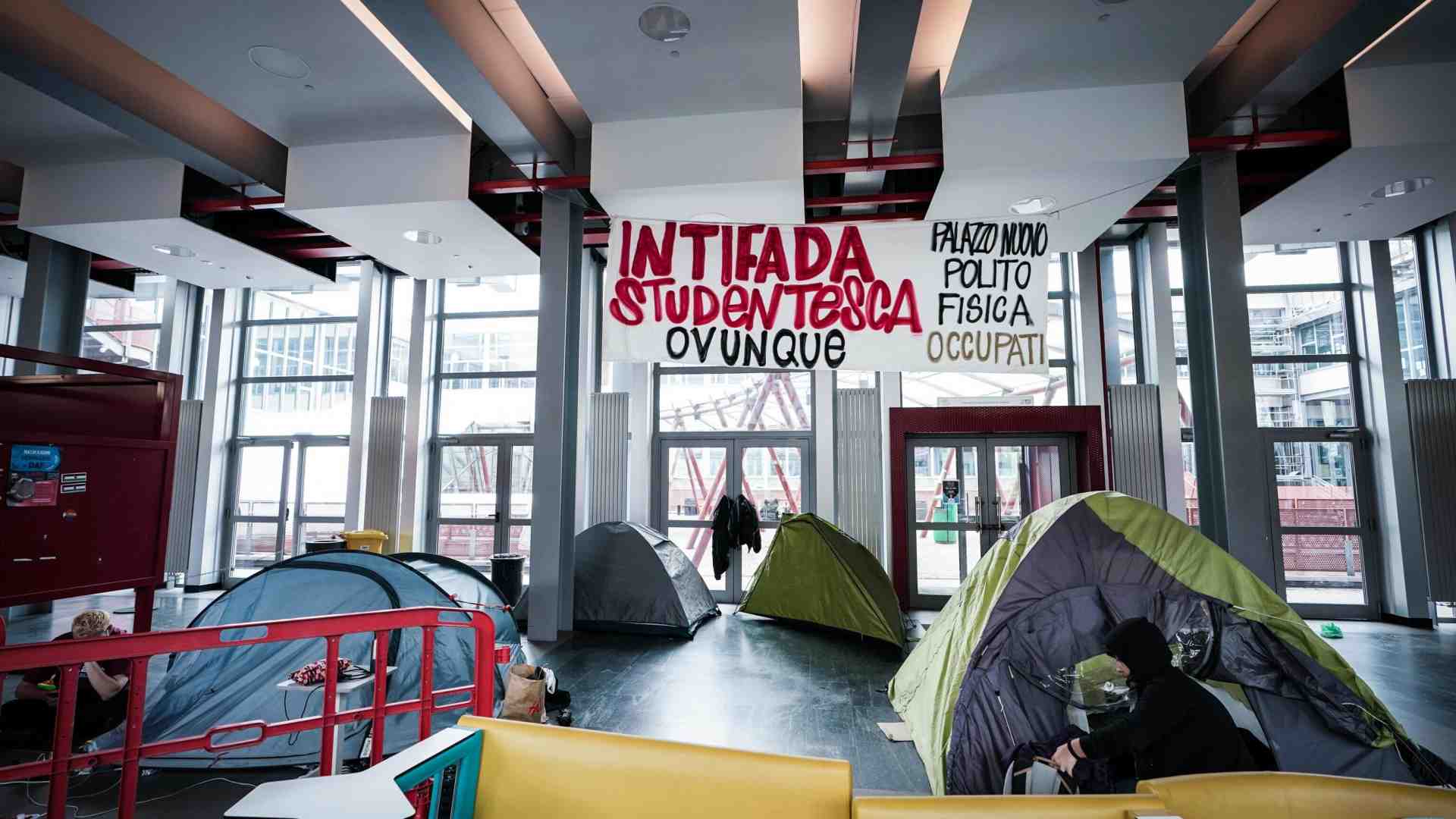 L’Università di Torino continua a sottostare alle richieste dei pro Pal. A danno degli studenti