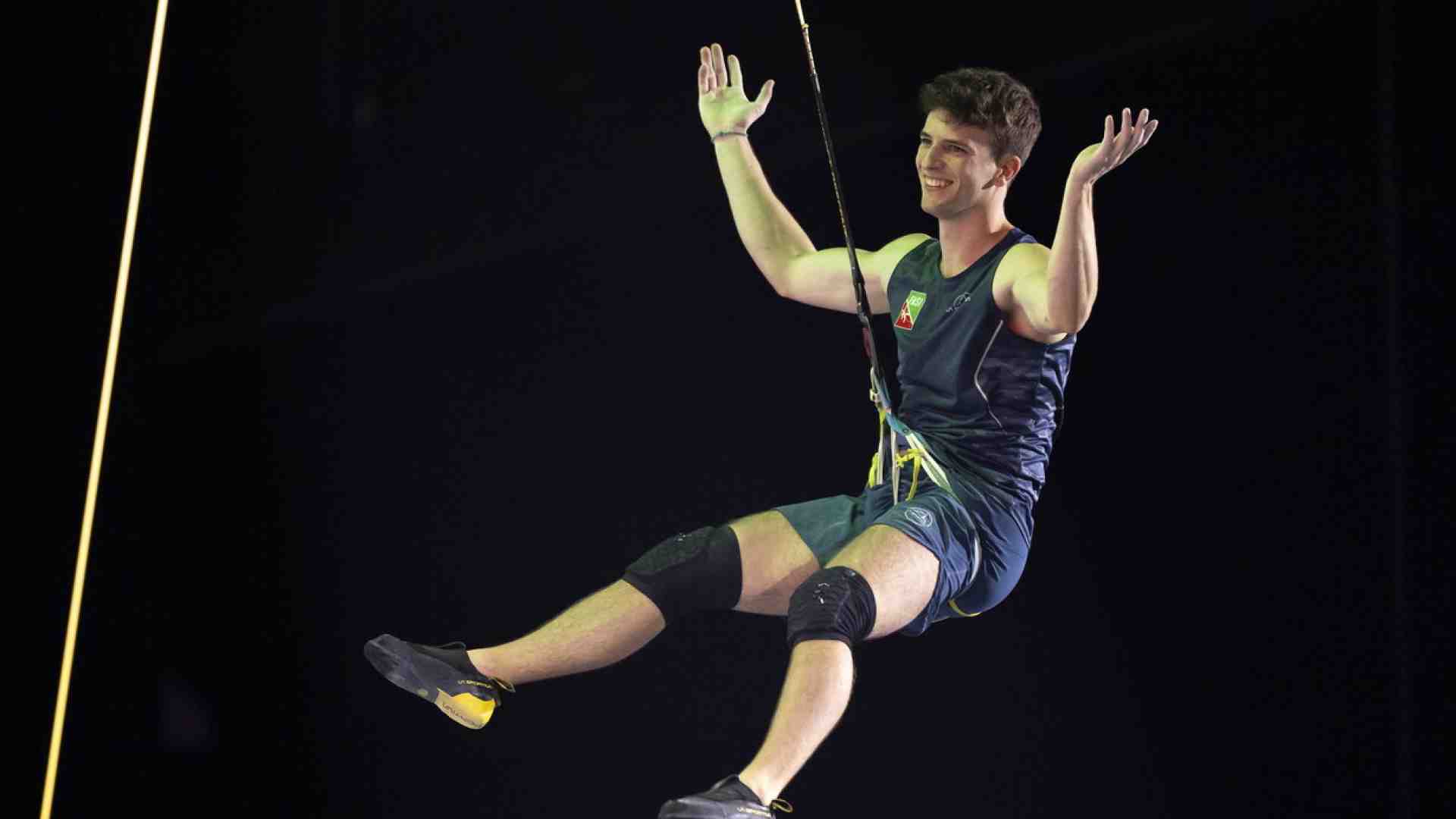 Tutto in 5 secondi di arrampicata, che rischiano di essere troppi