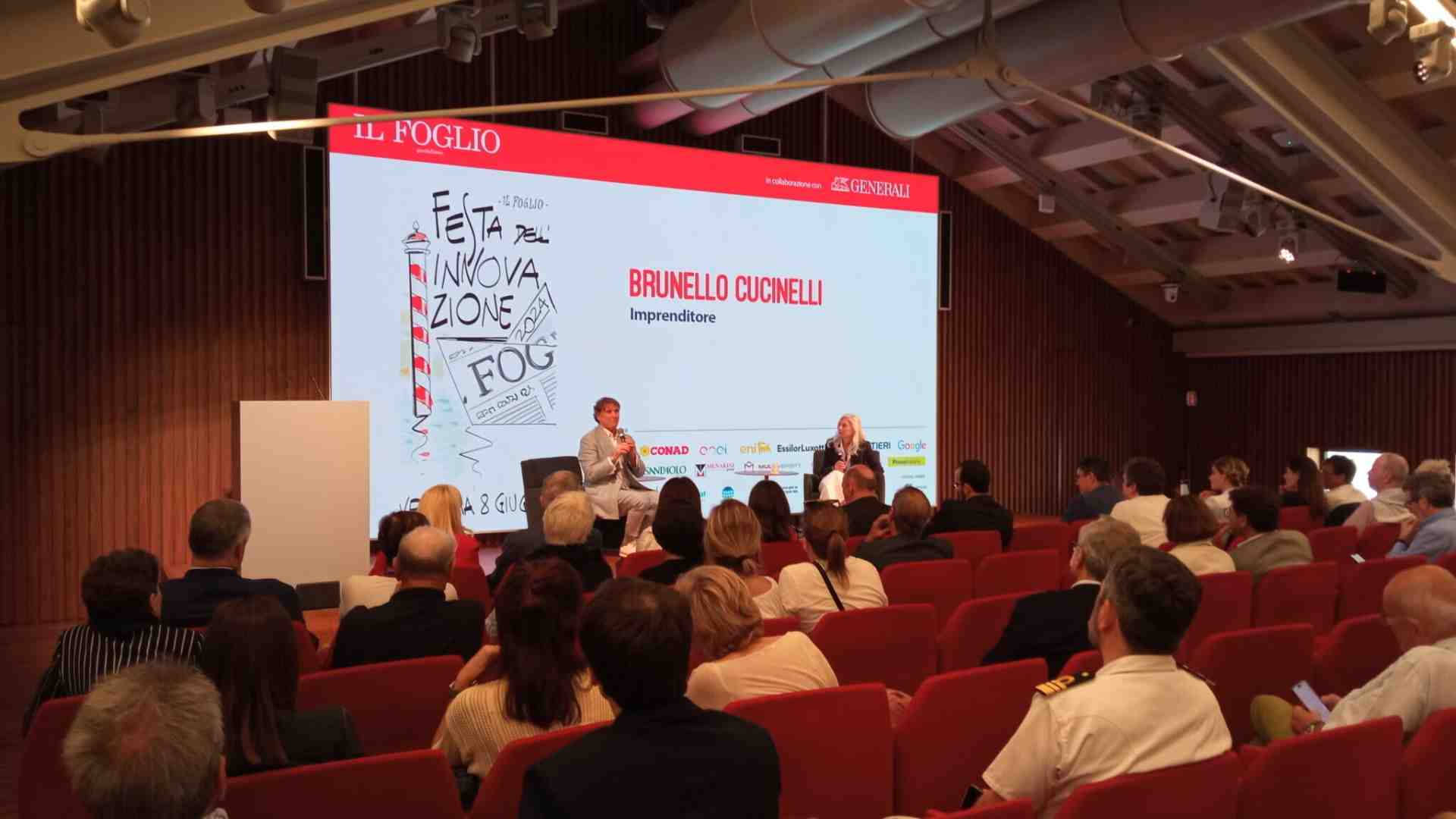 Cucinelli: "Abbiamo bisogno di ridare dignità ai lavori artigianali. L'IA? Cambierà l'umanità"