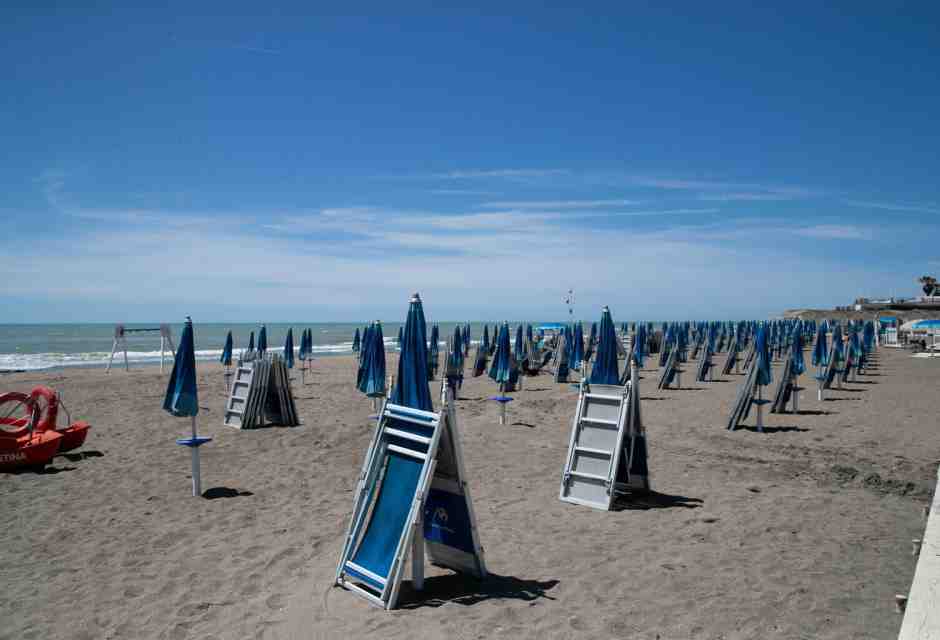 Dal mare di Roma al male di Roma: il tragico declino di Ostia
