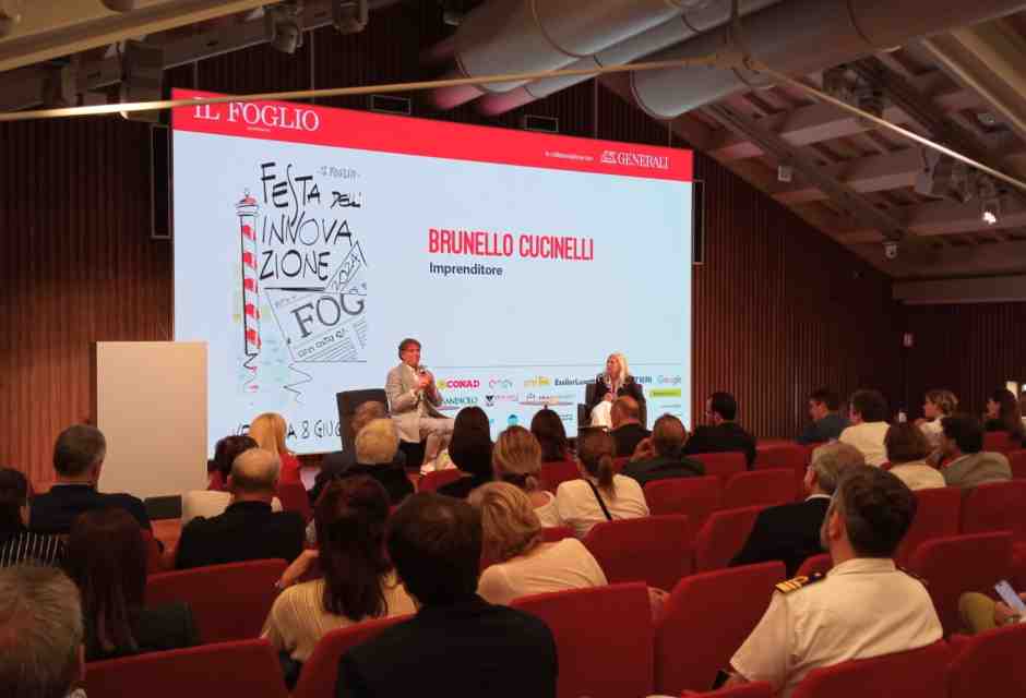 Cucinelli: "Abbiamo bisogno di ridare dignità ai lavori artigianali. L'IA? Cambierà l'umanità"