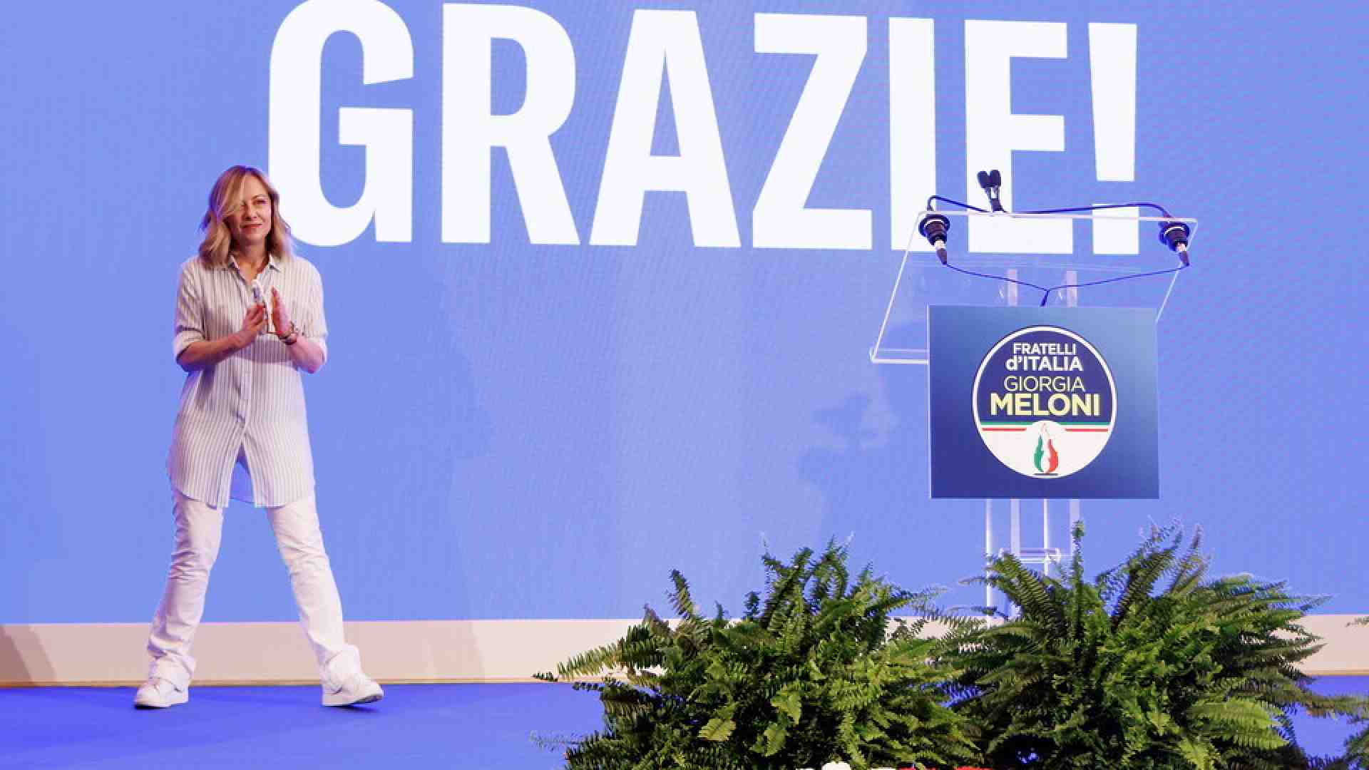Meloni va al G7 in Puglia sotto steroidi (elettorali)