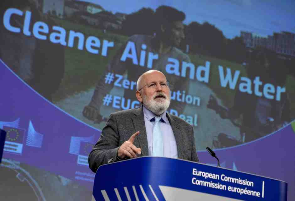 Per salvare il green deal in Europa è ora di toglierlo ai socialisti