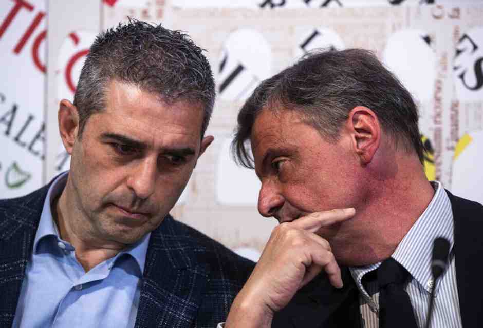 Che bello vedere ammainate le bandiere dei politici ambientalisti e abortisti