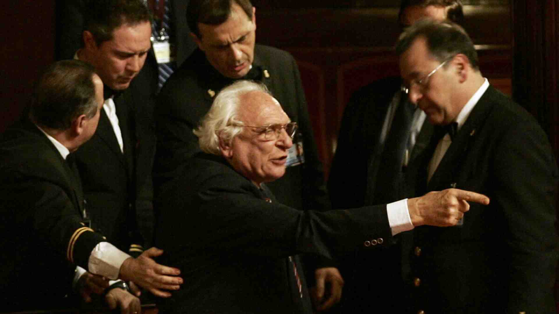 Perché è ridicolo paragonare la candidatura di Ilaria Salis al metodo di Marco Pannella