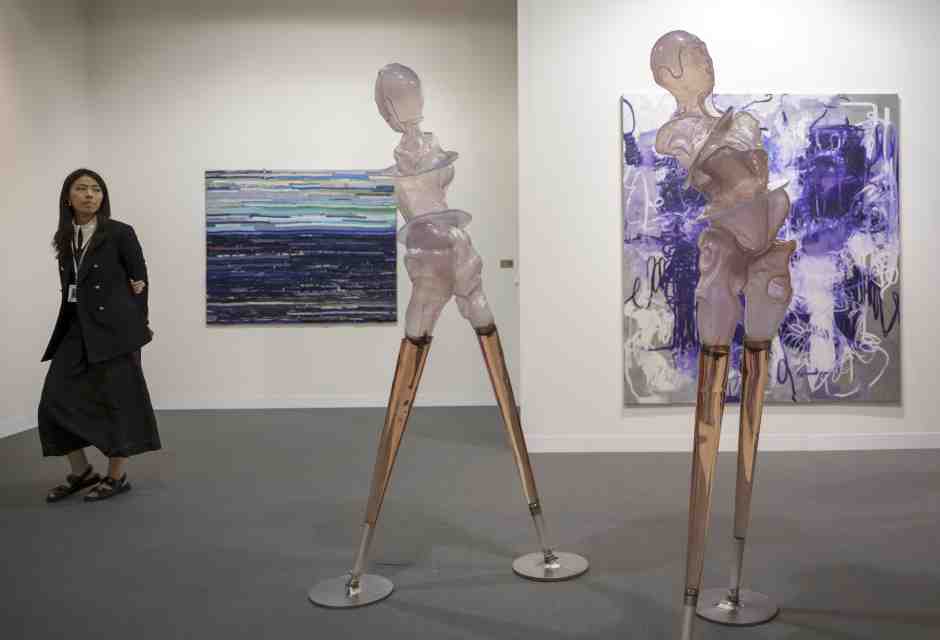 L'ìnutilità dell'arte sopraffatta da un mercato bulimico