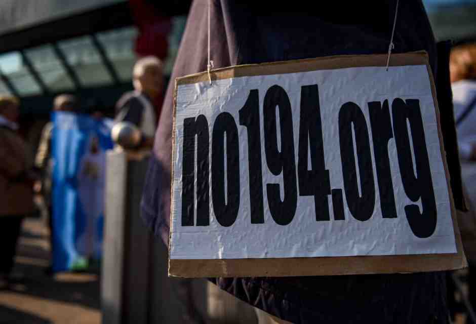 Si può essere contro l’aborto come diritto senza per questo prepararsi a impedirlo