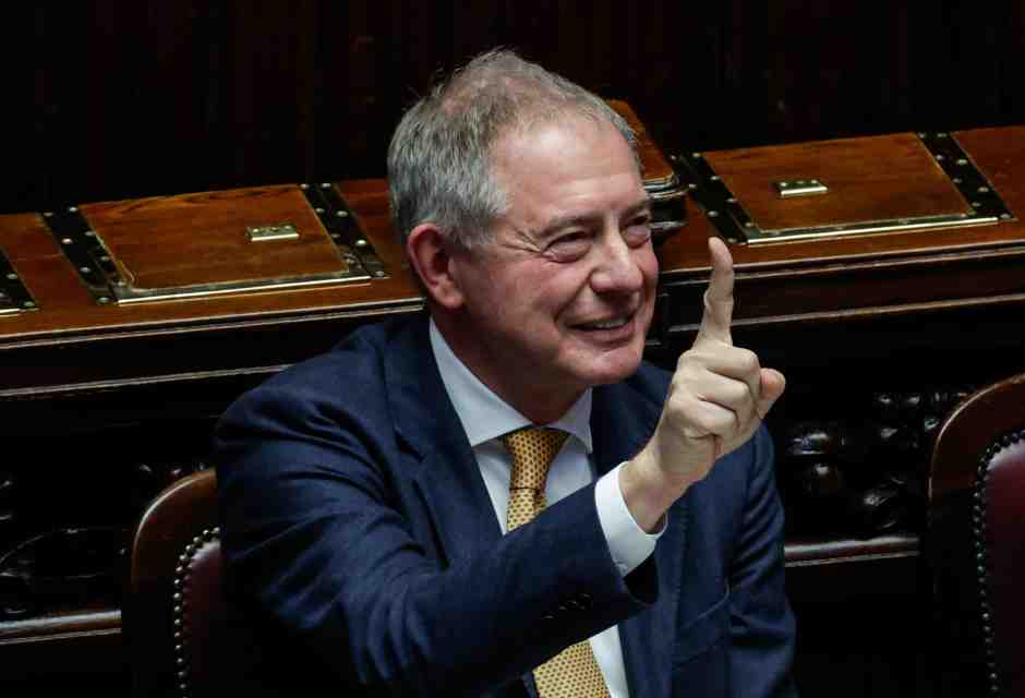 Continuavano a chiamarlo Adolfo Urss. In difesa di un soprannome