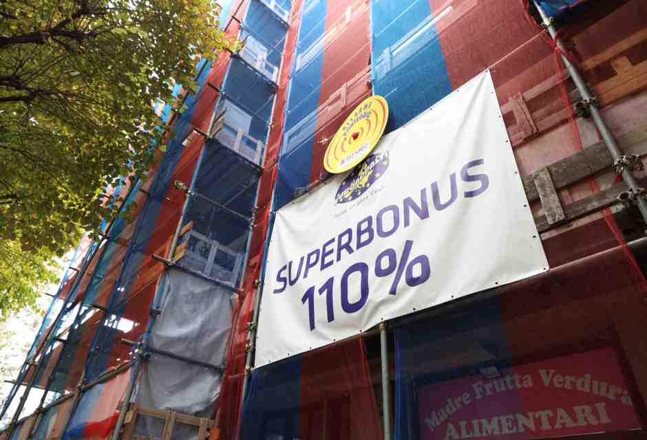 Il Superbuco da 100 miliardi e le altre cifre del disastro Superbonus