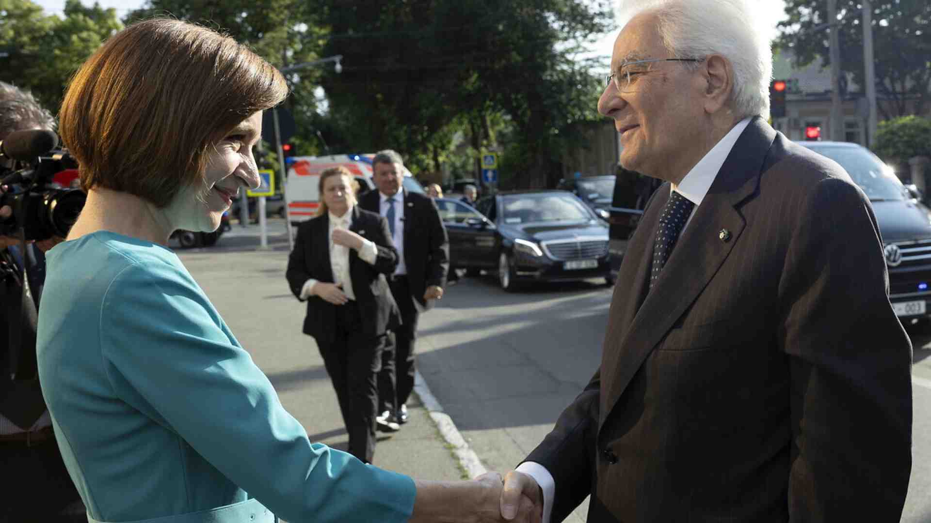 Io e Mattarella a Chisinau. Istantanee di un viaggio parallelo