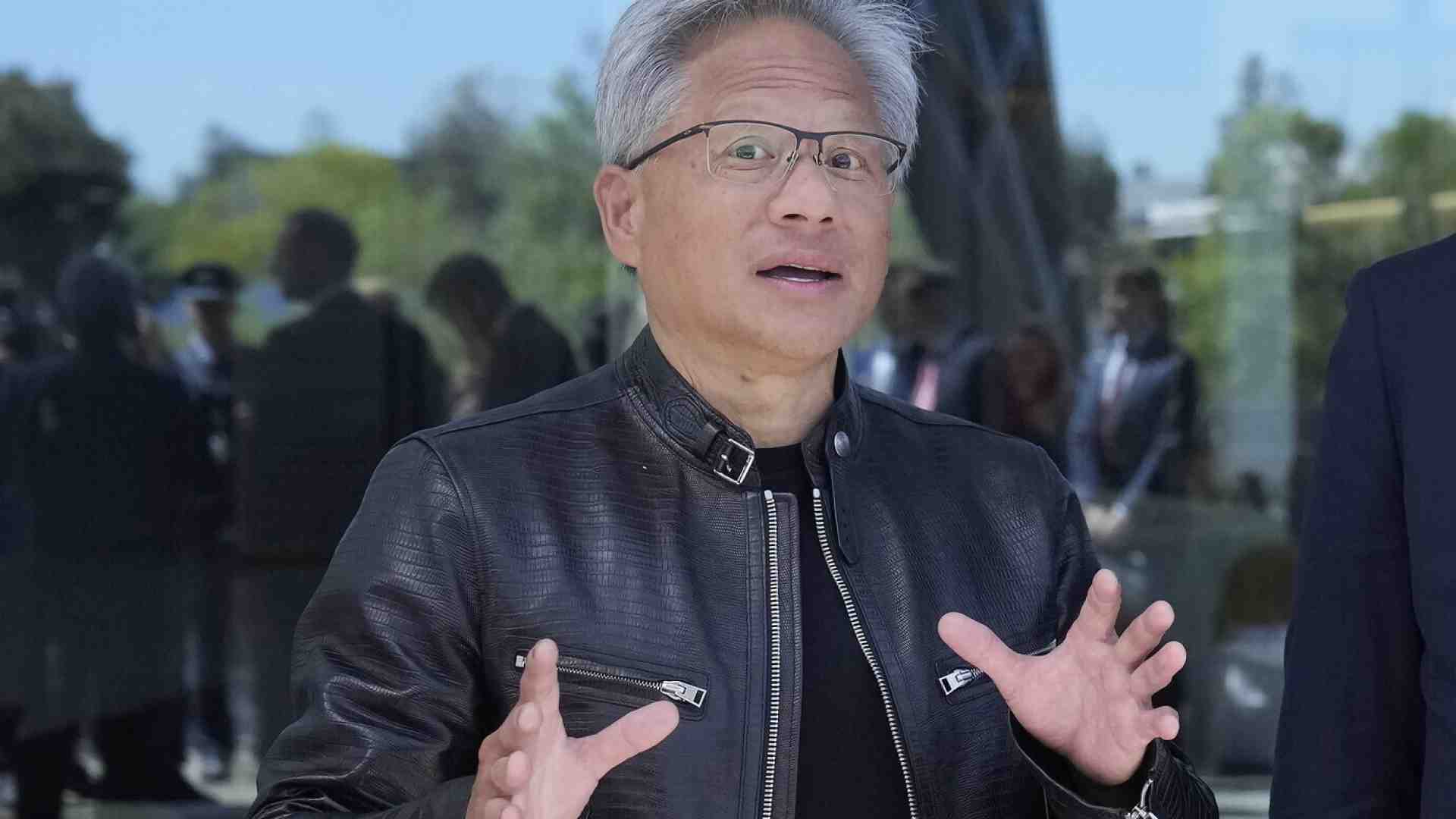 Chi è Jensen Huang, il Taylor Swift dell’intelligenza artificiale