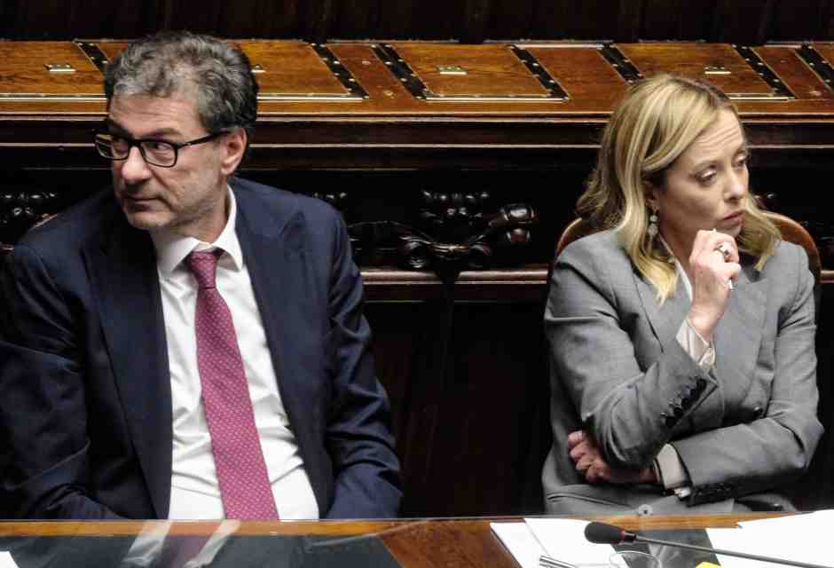 Il dilemma della decontribuzione. Meloni e Giorgetti prigionieri della loro misura di successo