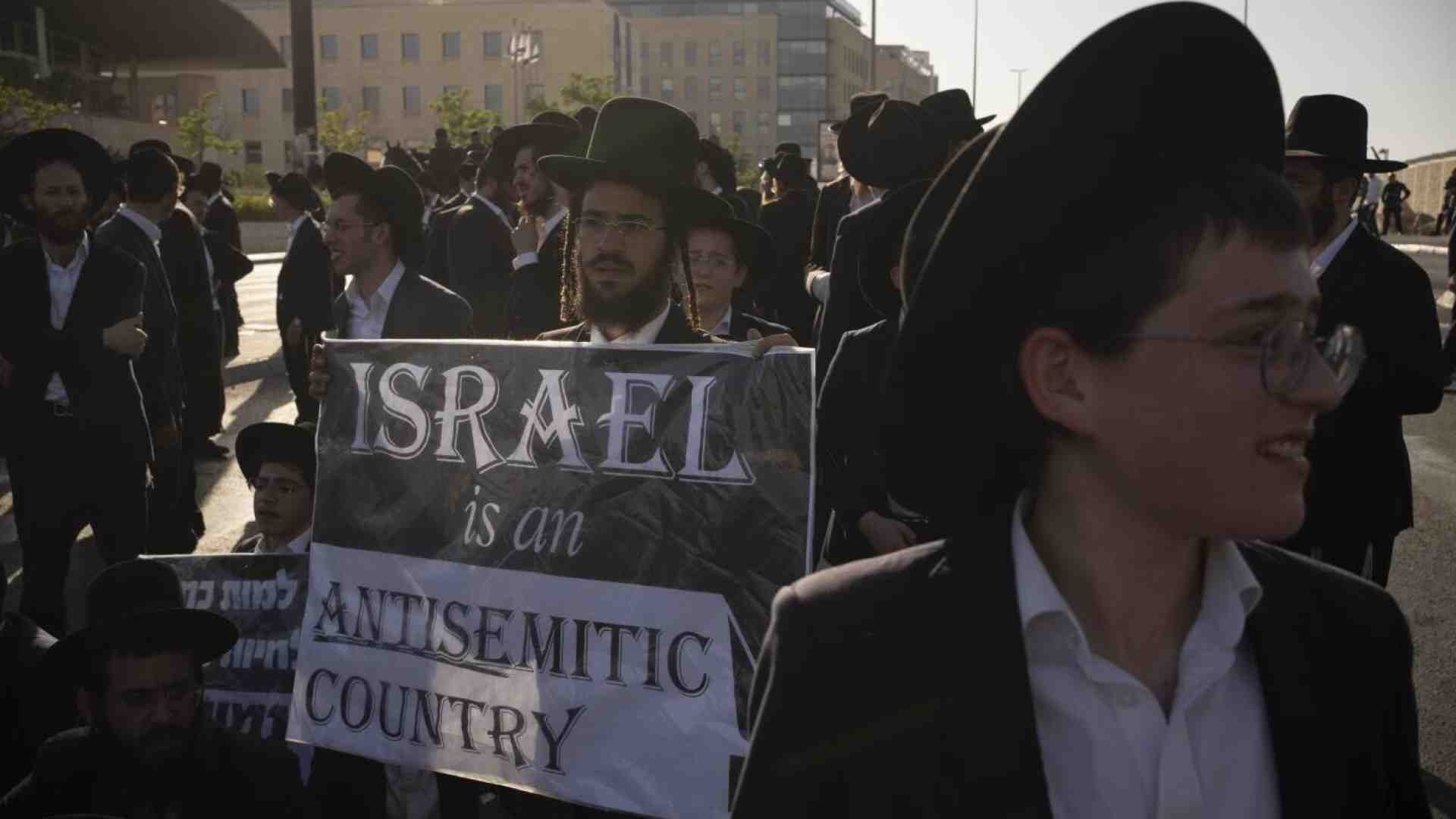 Chi deve portare il fardello della sicurezza di Israele? La domanda che può far cadere Netanyahu