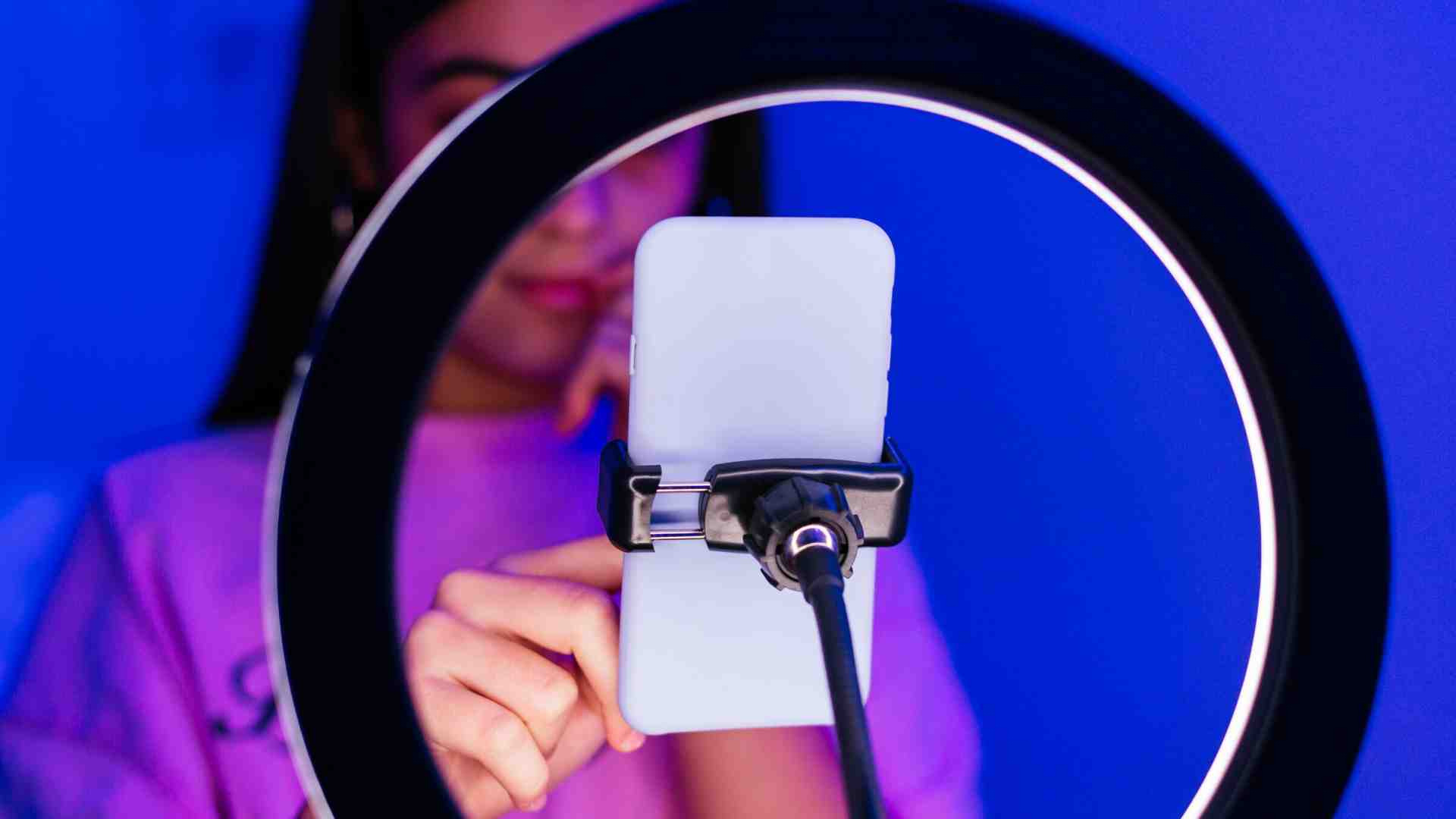 Influencer o piazzisti? Le Academy aziendali e il lavoro al futuro