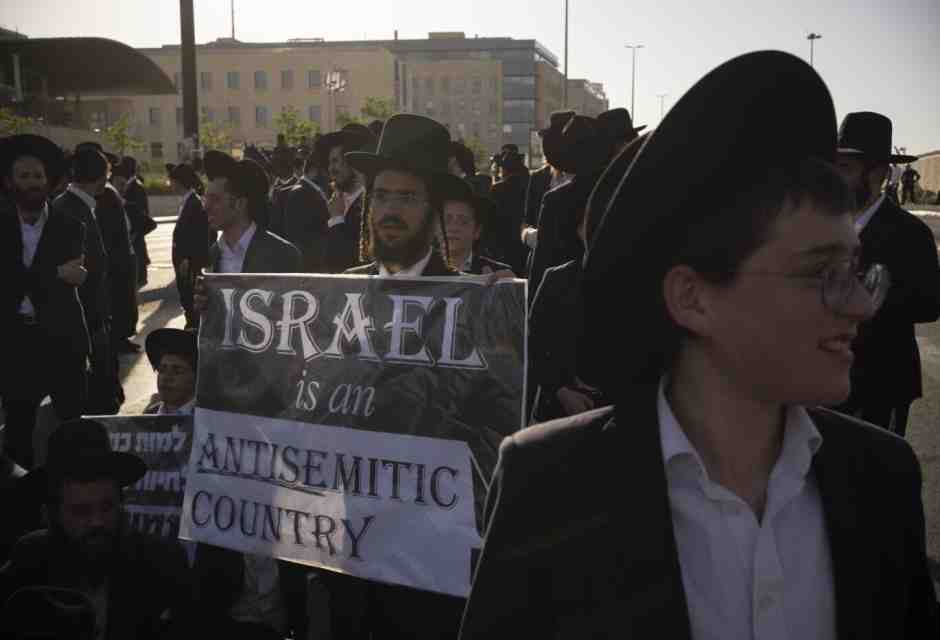 Chi deve portare il fardello della sicurezza di Israele? La domanda che può far cadere Netanyahu