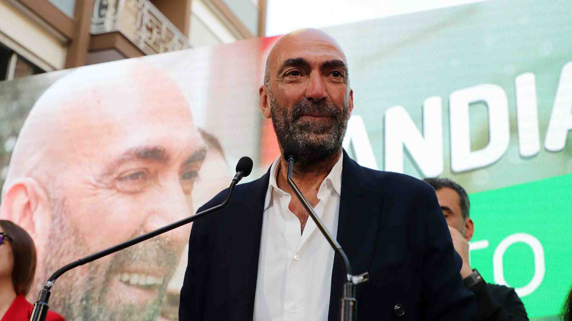 A Bari il centrosinistra trainato dal Pd si conferma: un plebiscito per il nuovo sindaco Leccese