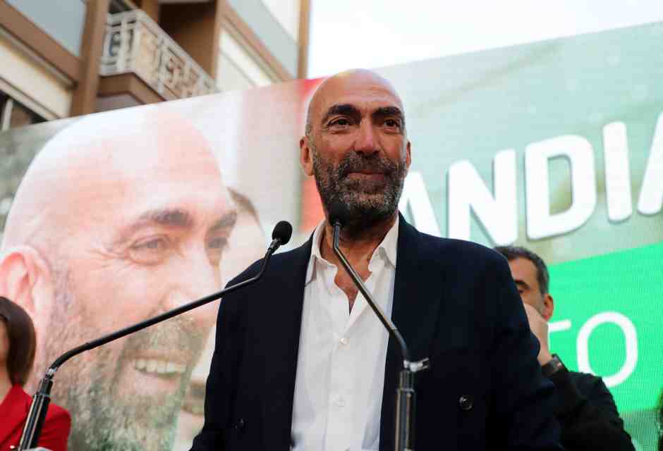 A Bari il centrosinistra trainato dal Pd si conferma: un plebiscito per il nuovo sindaco Leccese