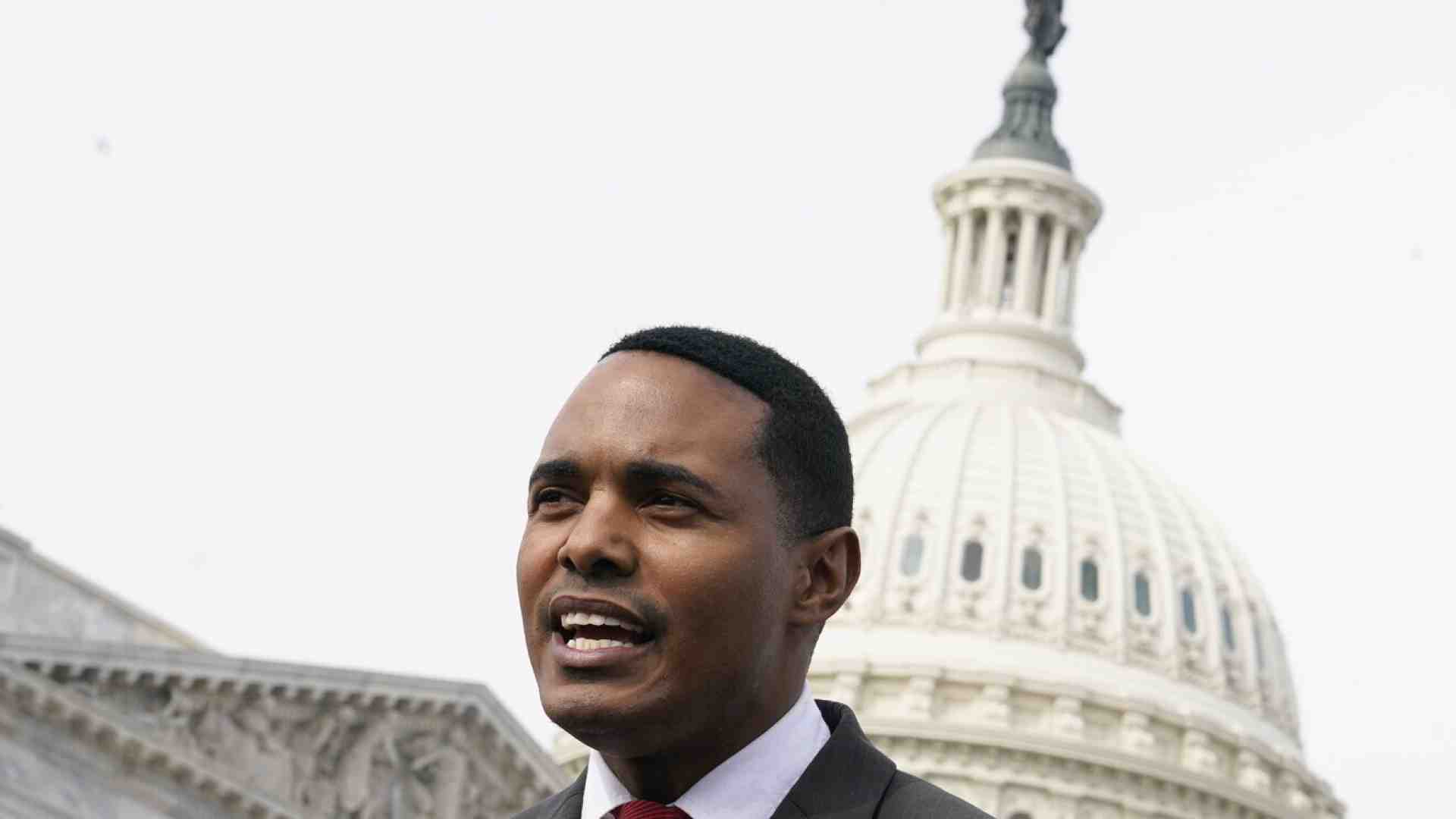 Nero, gay e dem, ma pro Israele. E Ritchie Torres è messo al bando dagli Lgbt