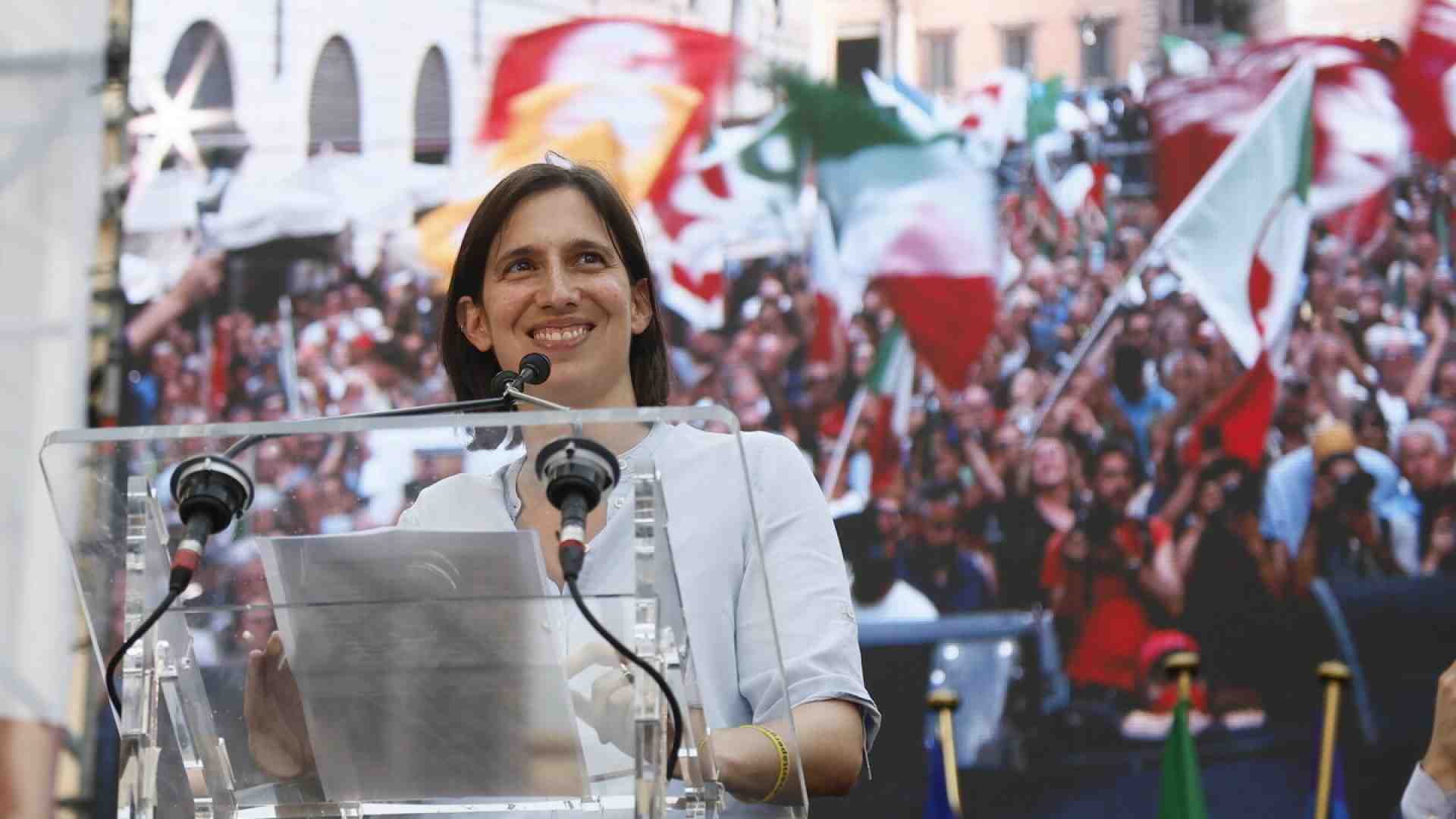 Schlein d'Italia: vince i ballottaggi e prenota l'Anci per Manfredi, sindaco di Napoli