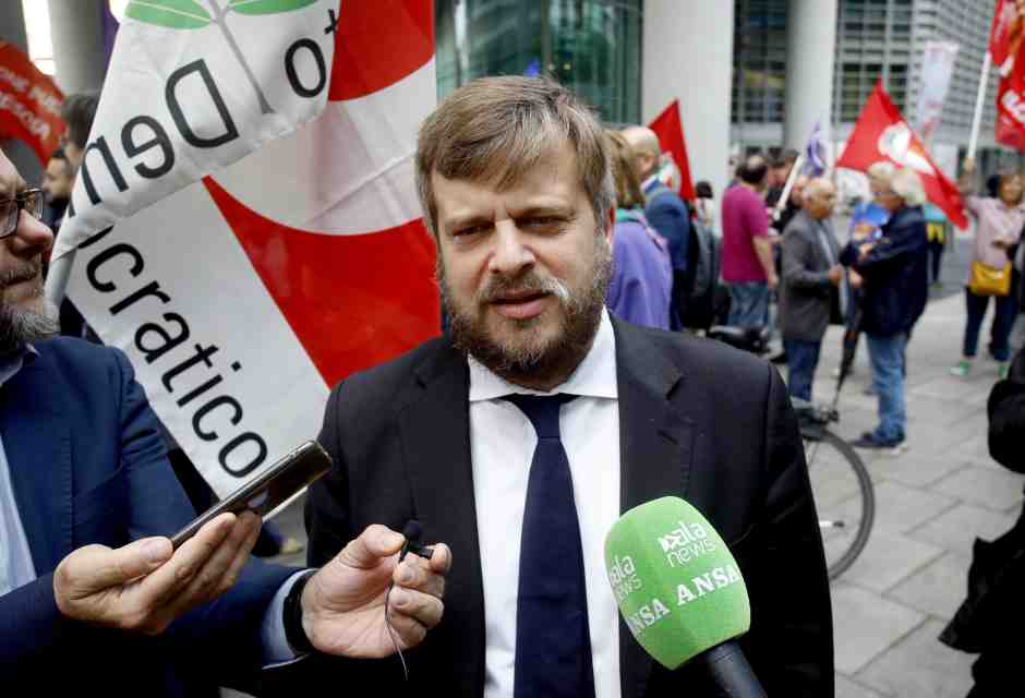 Majorino (Pd): “Non sono d’accordo con Salis: occupare è sbagliato. Ma il problema sono le case vuote”