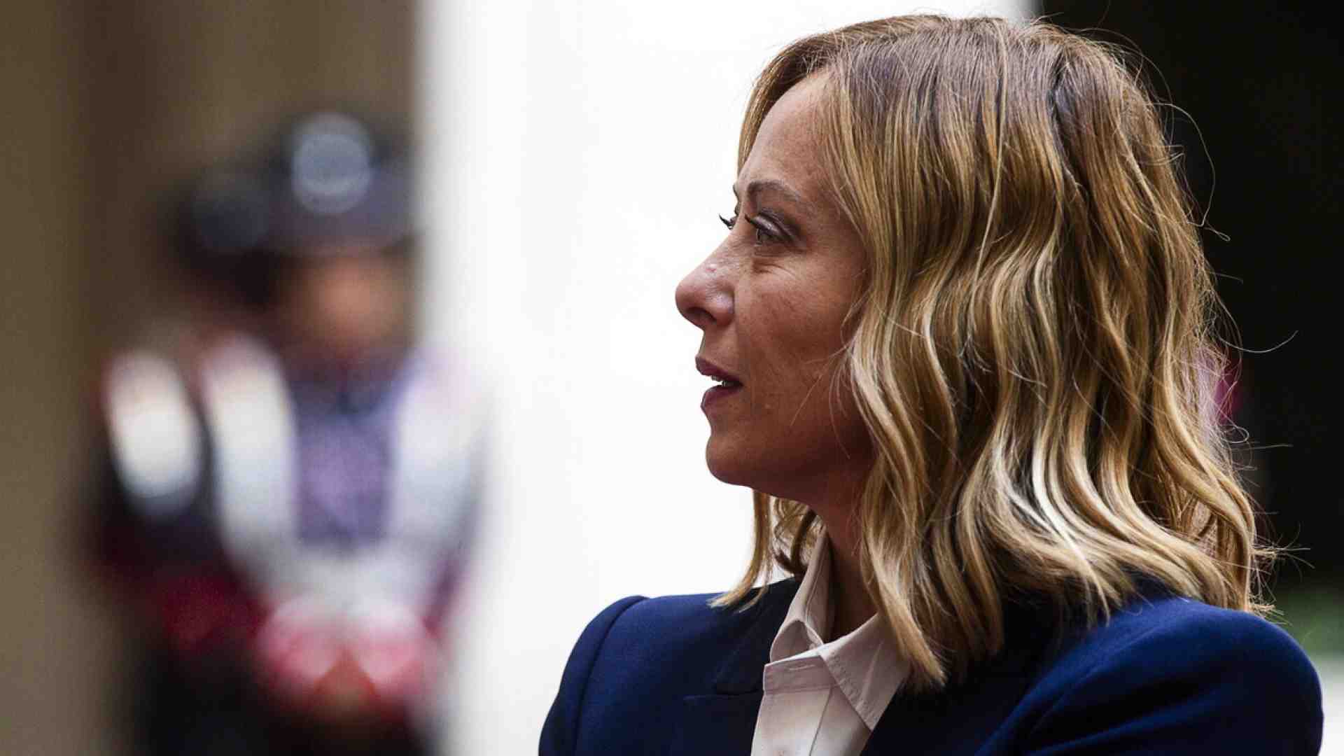 La sgangherata banda Meloni fa un passo ulteriore verso l'antifascismo europeo