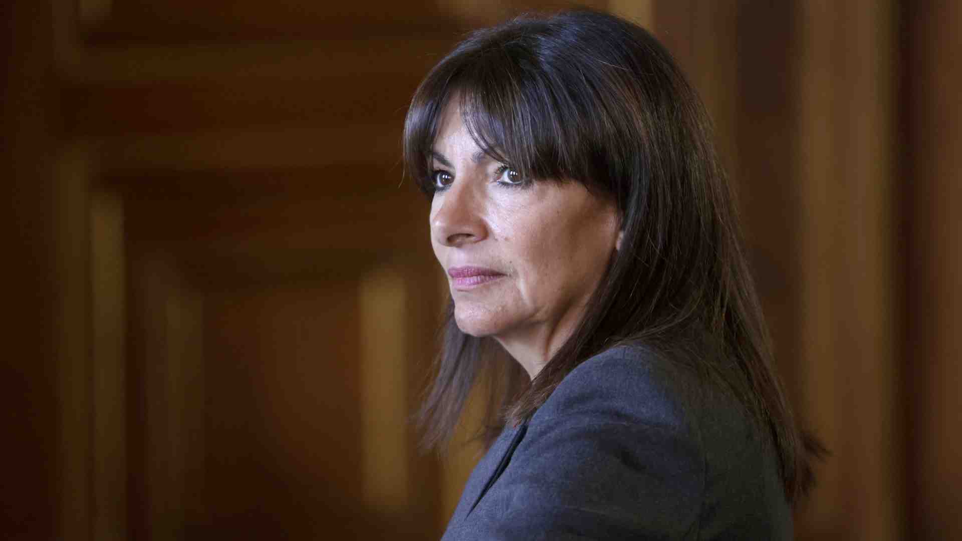 L’utopia della sindaca climatista di Parigi vinta dai condizionatori portatili