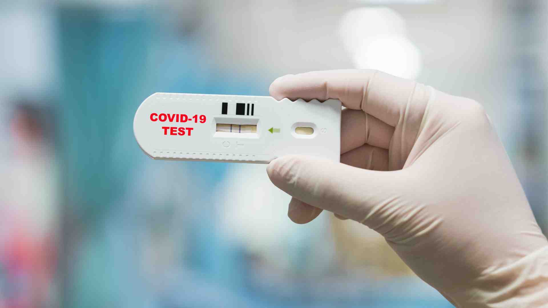 Sintomi influenzali e Covid: quando effettuare un test?