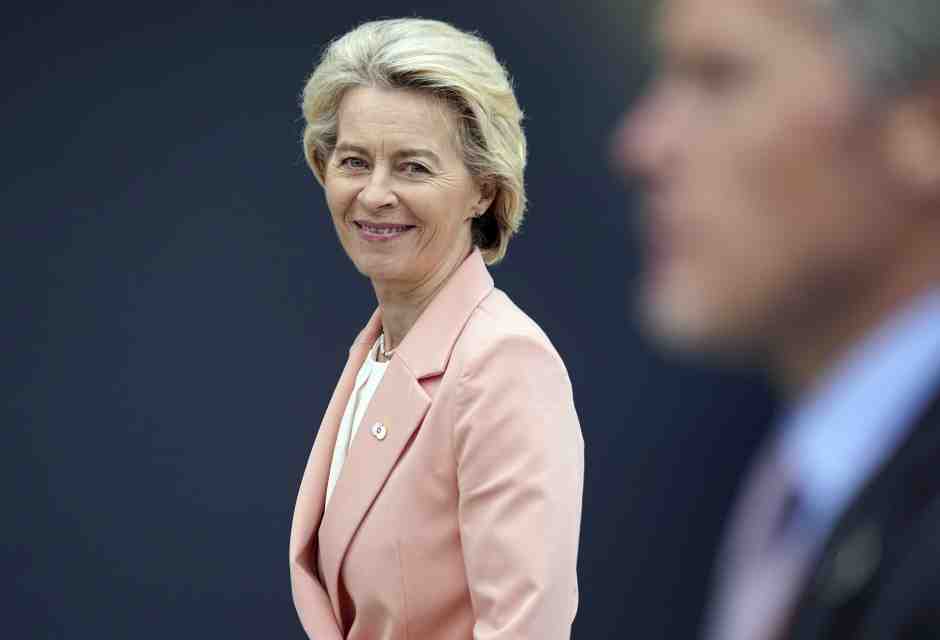 Per von der Leyen inizia la terza campagna elettorale. I meloniani non bastano per vincerla