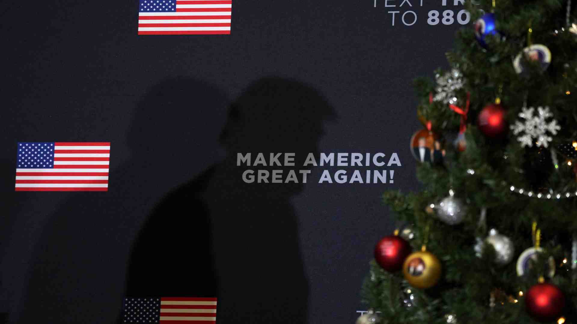 Negli swing state, molti elettori non credono che sia Biden il difensore della democrazia