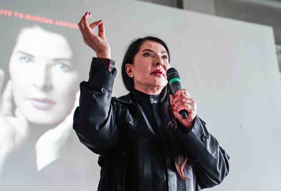 Fuori Rossini, dentro Marina Abramovic