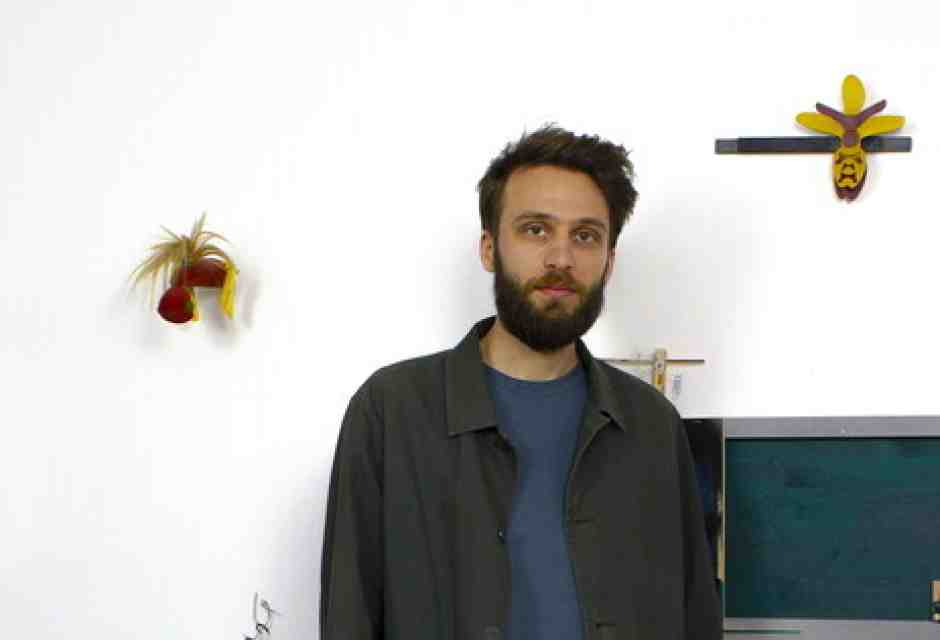 L'arte di Edoardo Manzoni, tra caccia e seduzione, uomini e animali