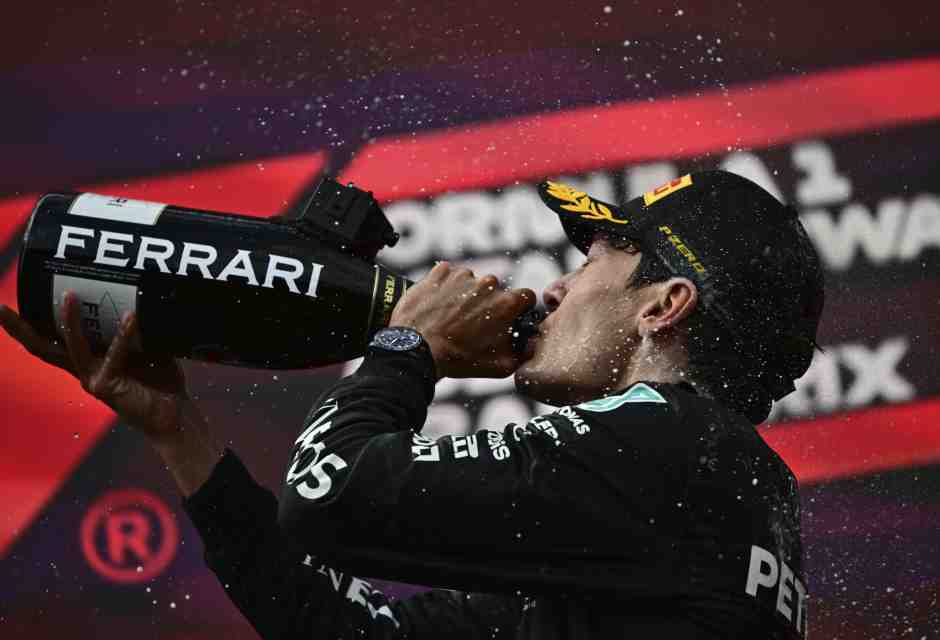 Nel caos del Gp austriaco vince Russell, per grazia ricevuta