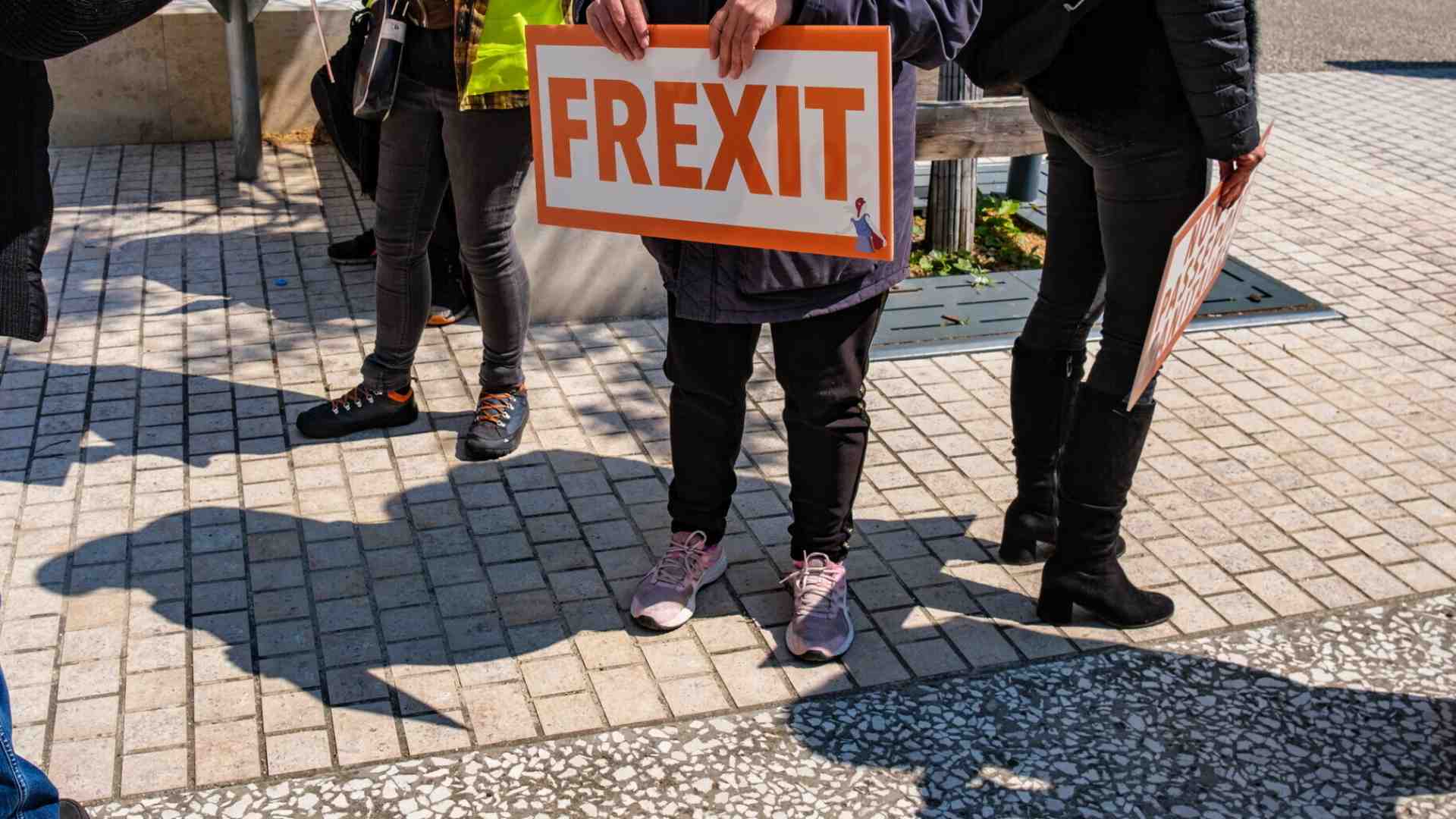 Tutte le incompatibilità di un governo lepenista con l’Ue. La strada per la Frexit non è stretta