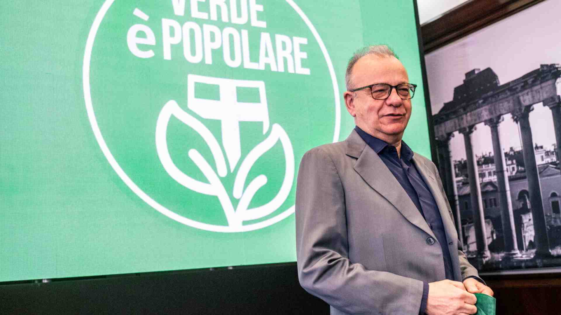 Lezioni di Dc per Le Pen. Rotondi: “Da Rn sono venuti a chiedermi consigli per una svolta moderata”