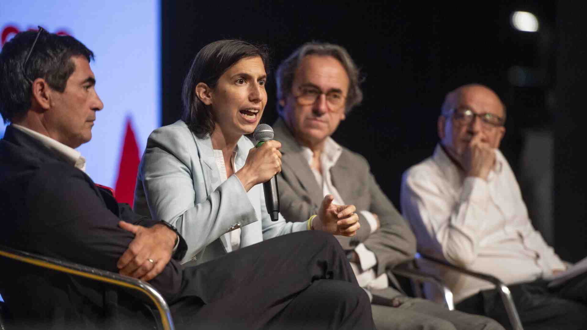 La photo opportunity del centrosinistra a Bologna