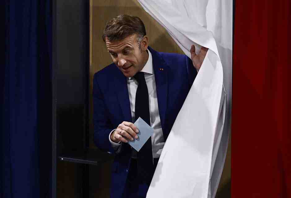 La strategia di Macron ha più di due turni