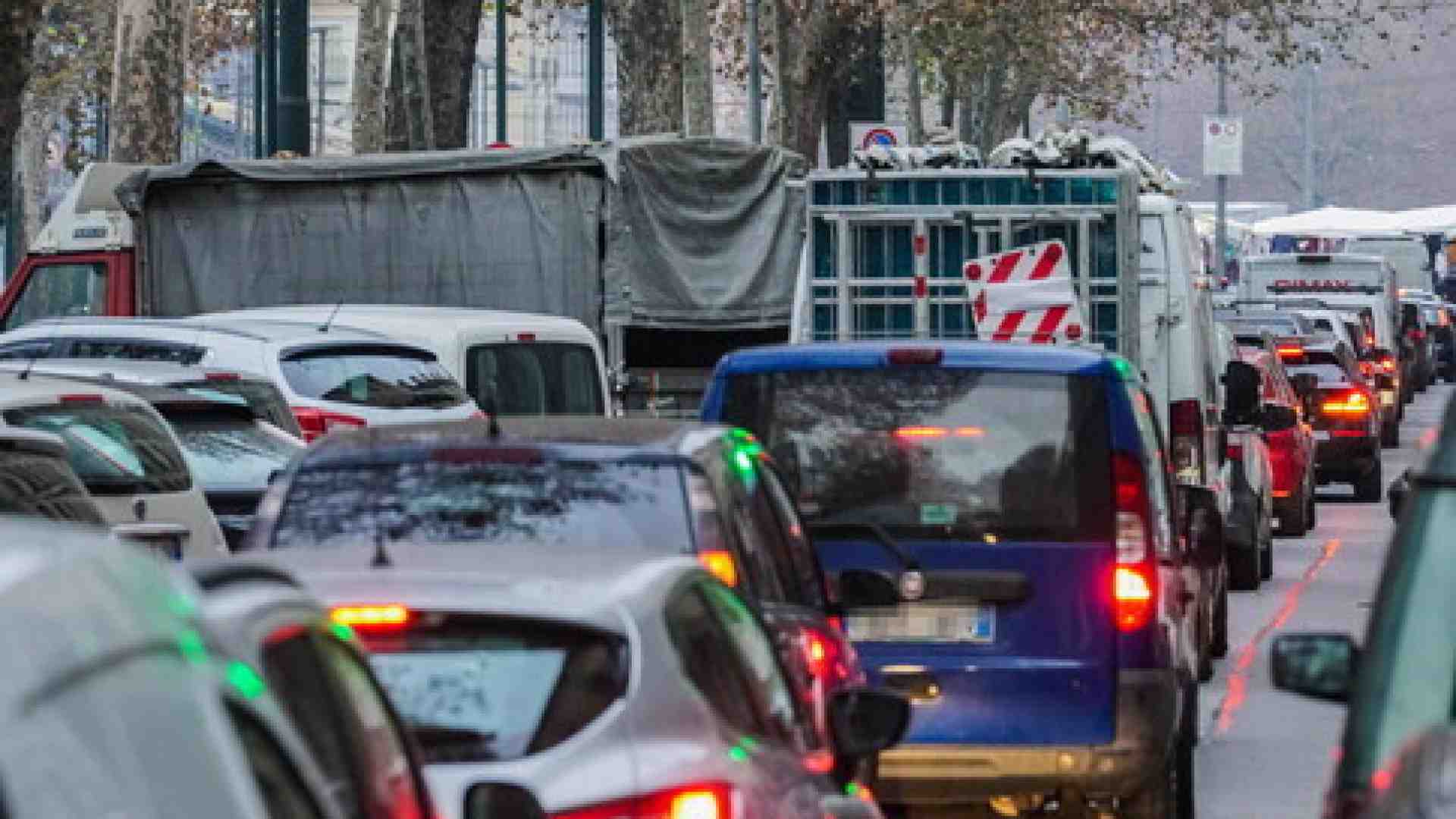 Gli incentivi spingono le immatricolazioni, ma non quelle di auto made in Italy