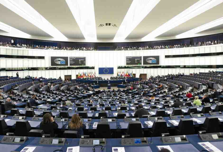 Parlamento europeo: i polacchi di Diritto e Giustizia (Pis) restano nel gruppo dei Conservatori e Riformisti