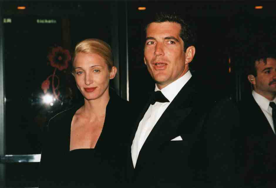Dopo JFK e Jackie, tornano sotto i riflettori estetici e commerciali John John e Carolyn Bessette