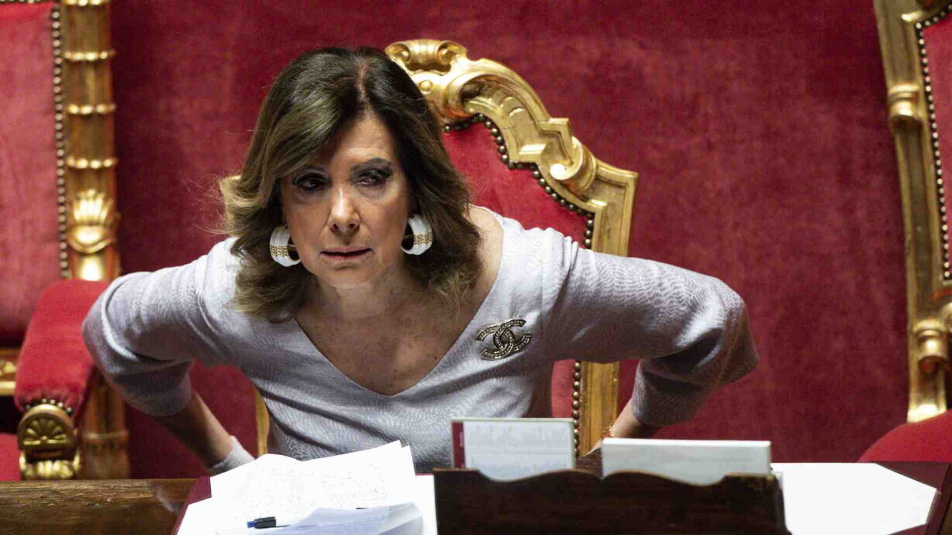 Il Mattarellum per convincere Mattarella. L’idea di Casellati