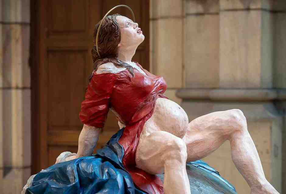 Breve esame di catechismo agli ultra-cattolici che hanno decapitato la Madonna di Esther Strauss a Linz