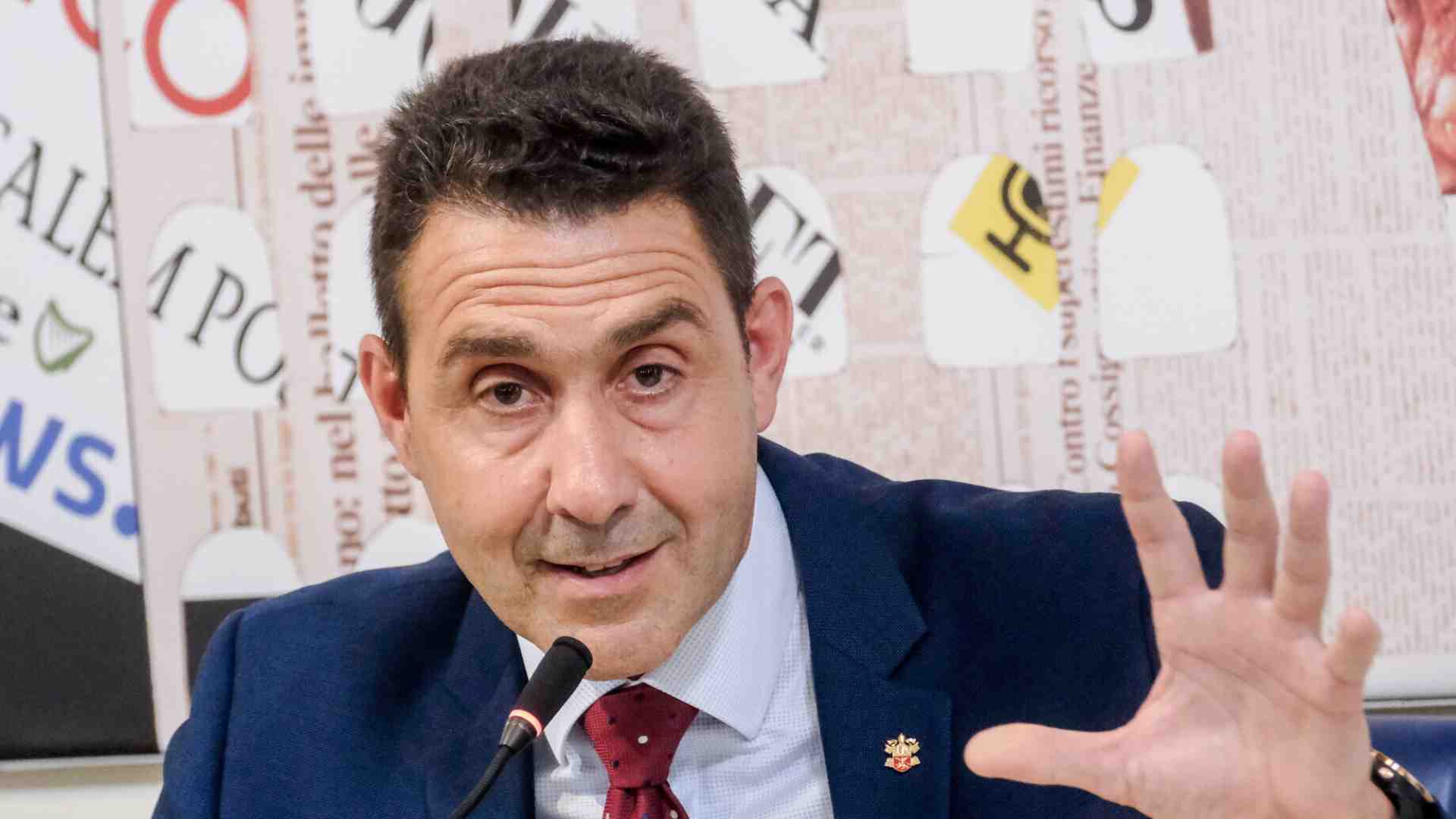 Biennali omosessuali e interviste a parenti di Lenin