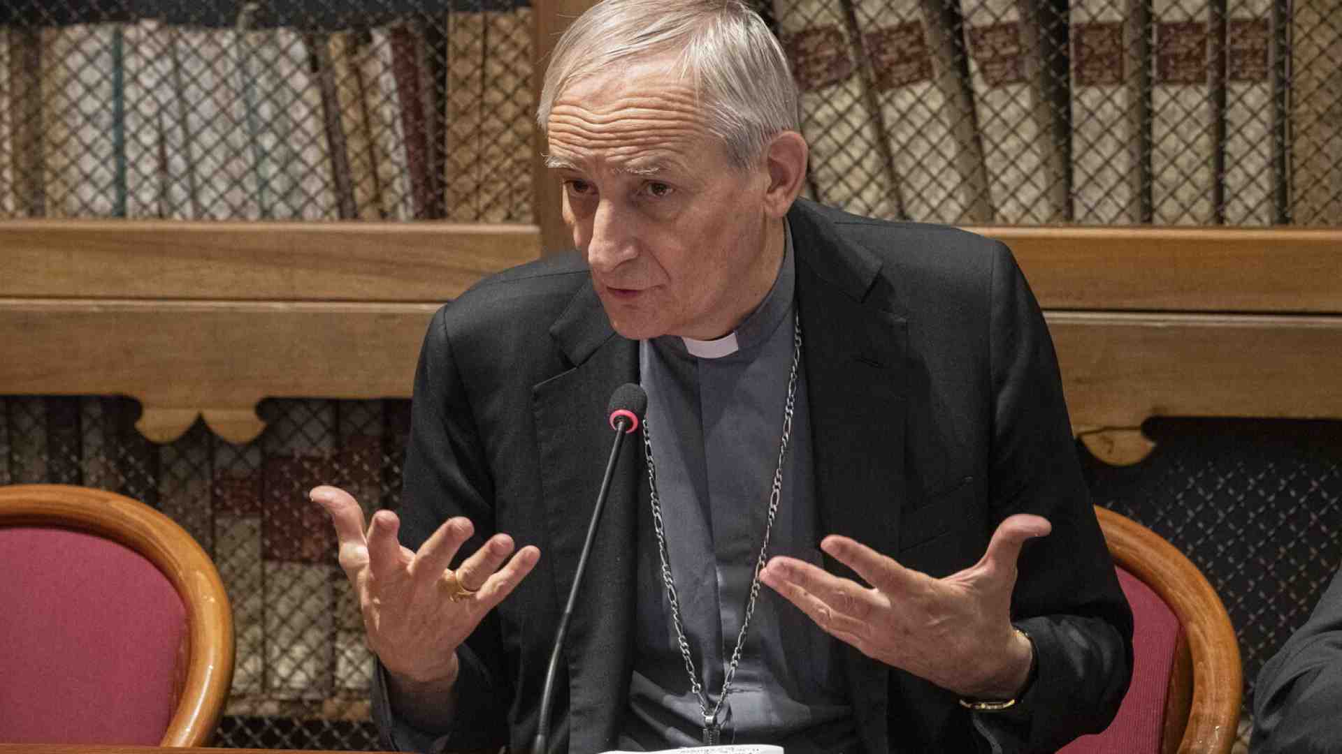 Democrazia, Costituzione, premierato. La loquacità tutta politica del cardinale Zuppi