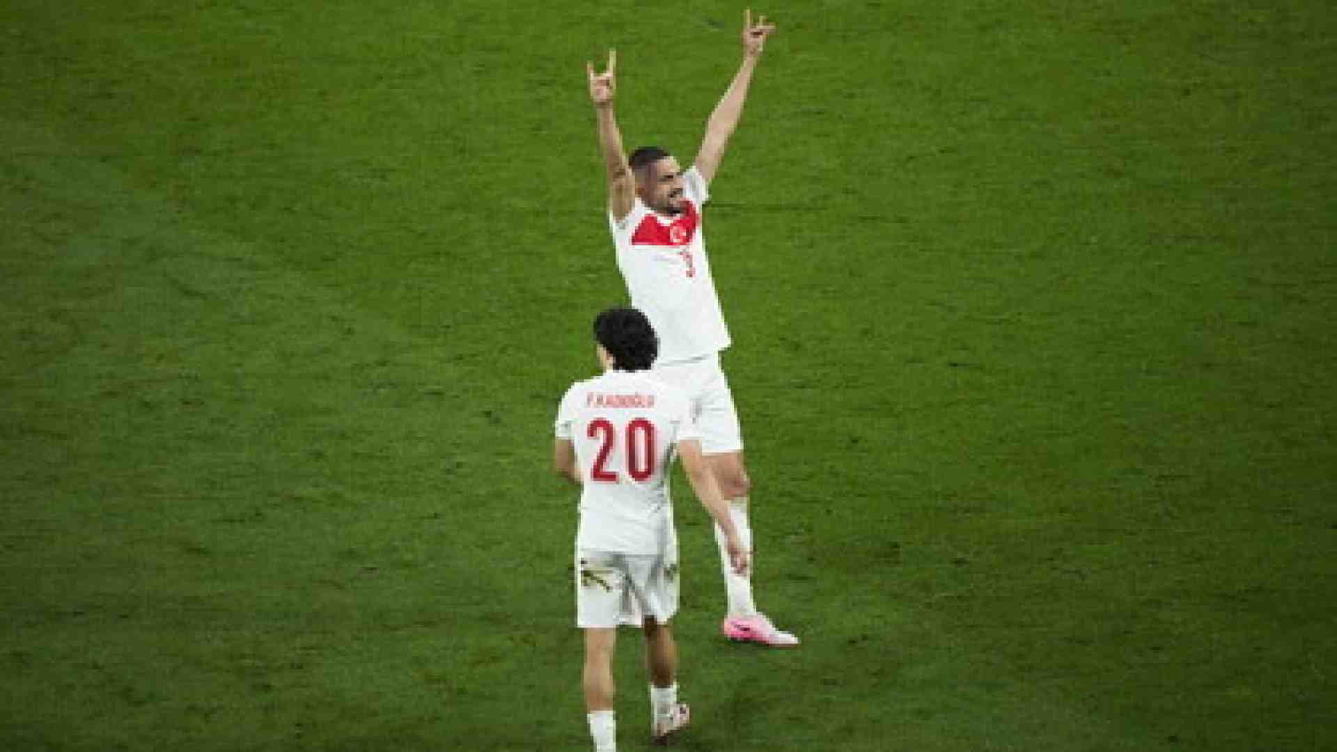 Strano quest’Europeo dove c’è chi può far politica e chi no