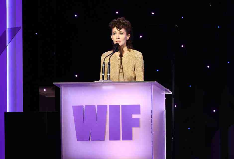 Una donna nell’età di mezzo. Sesso, bugie, verità e motel per volare alto