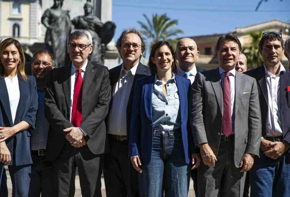 Schlein firma il referendum contro l'Autonomia con Conte e Boschi