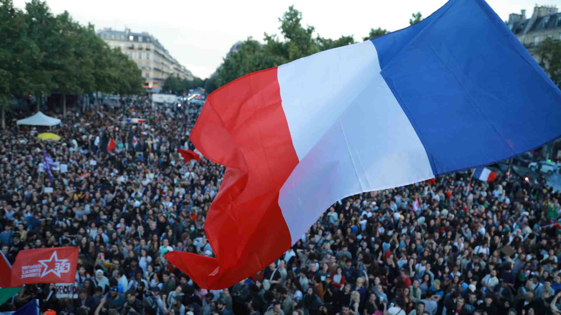 I risultati del secondo turno in Francia. Macron respinge le dimissioni di Attal