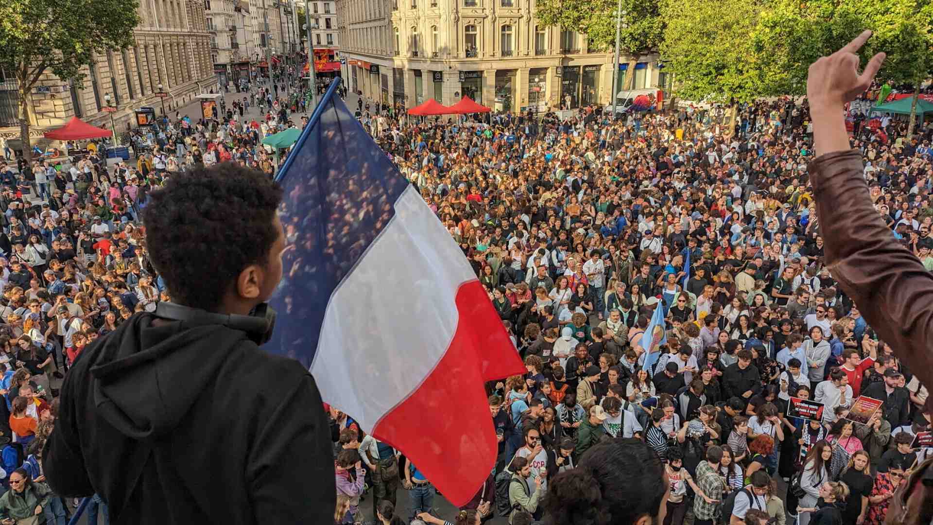 Scenari dalla tripartizione imperfetta del panorama politico francese