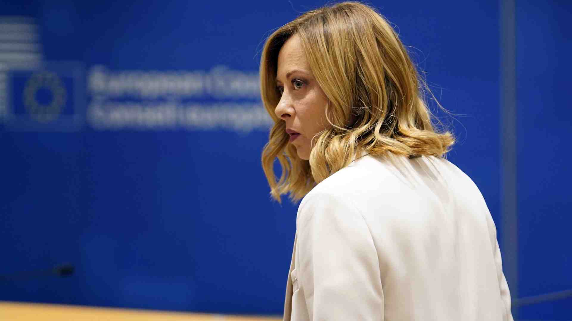 Meloni: "Da Kyiv immagini spaventose, Putin non vuole la pace. In Francia? Nessun vincitore"